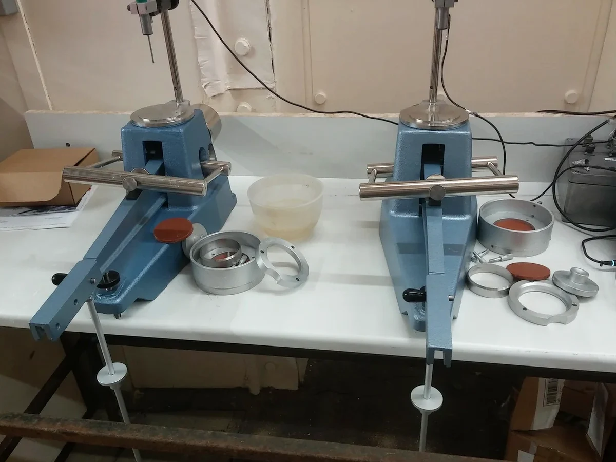 Límites de Atterberg en La Pintana: Plasticidad y Comportamiento del Suelo